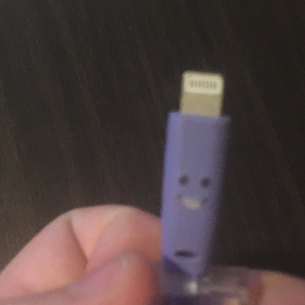Retractable USB Data Charge Cable iPhone - Picture 3 of 6